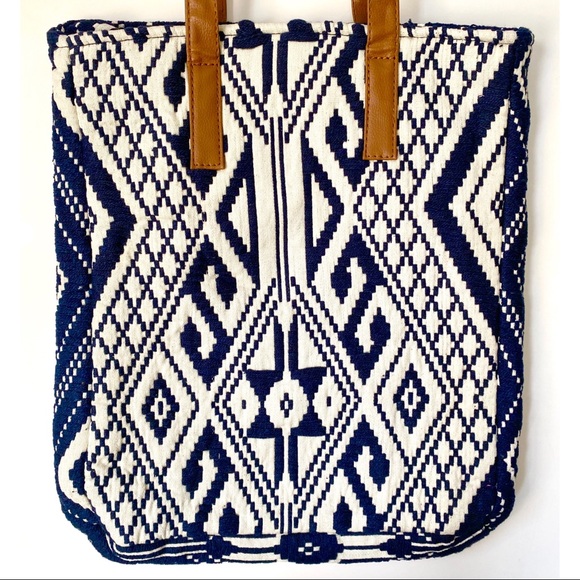 Aztec Large Woven Navy Blue & Cream tote bag - Picture 3 of 10
